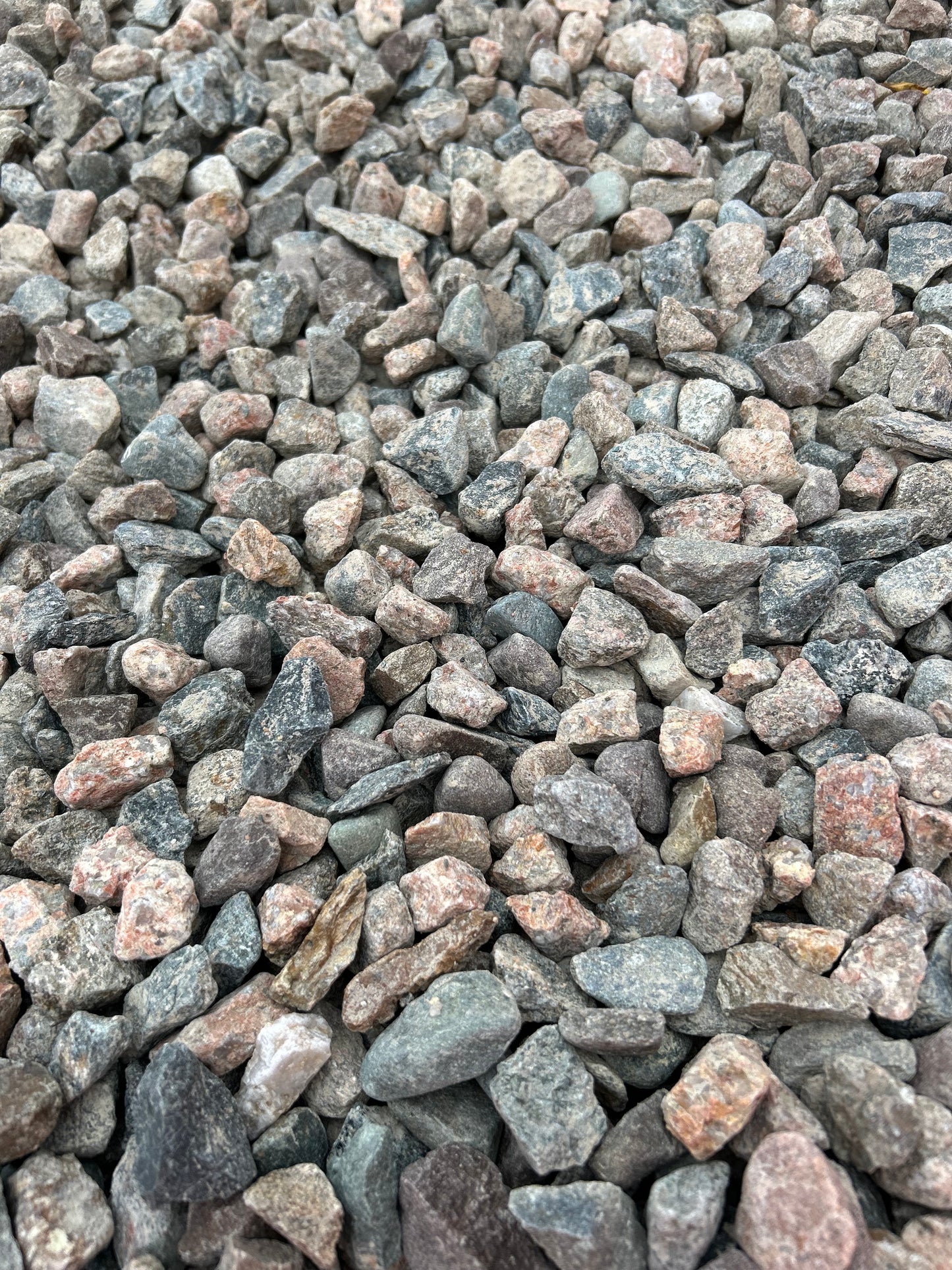 Glenview Pink Granite 20mm - Tonne bag 0.614m³